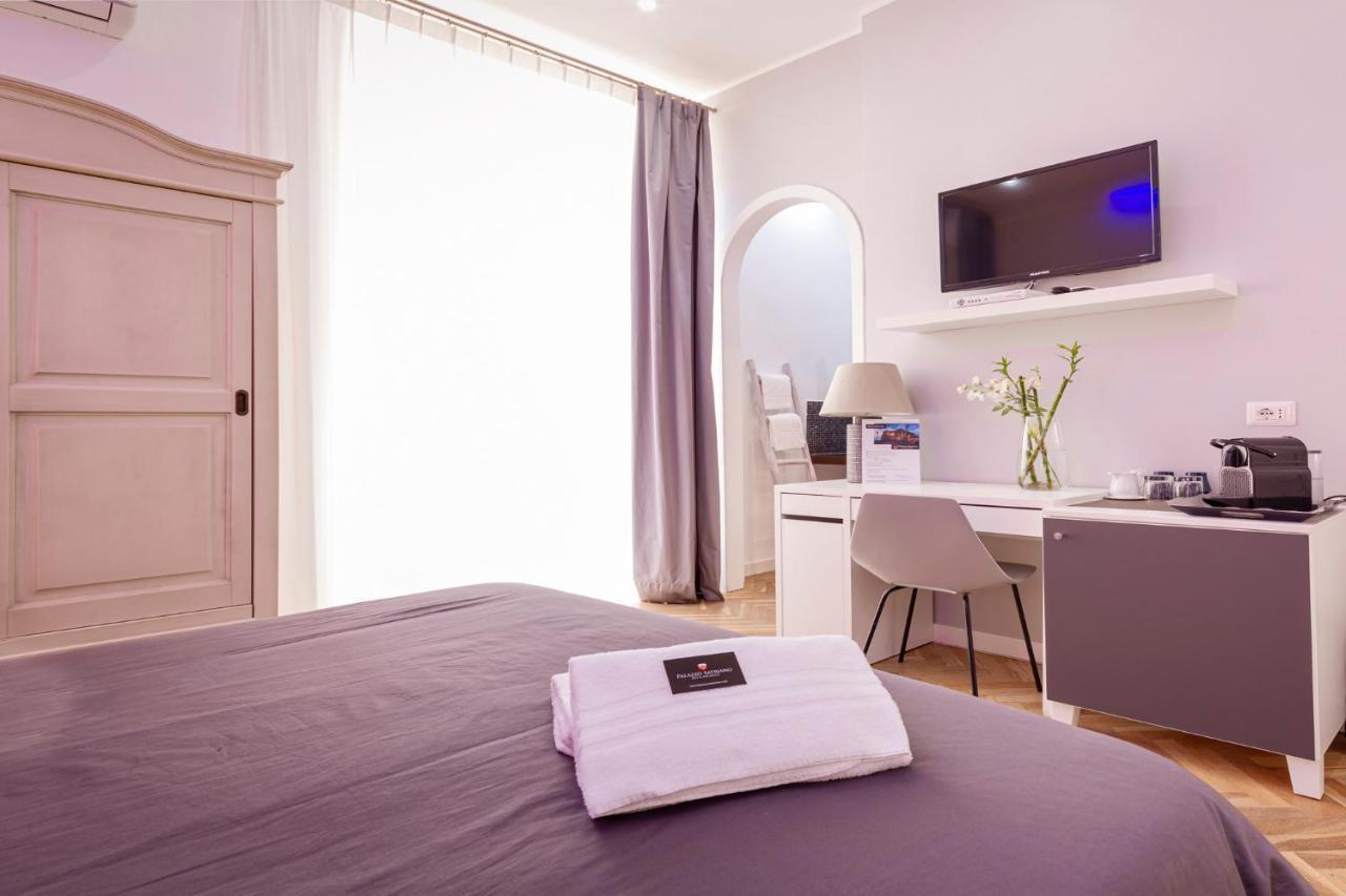 B&B Palazzo Satriano Napoli Eksteriør bilde