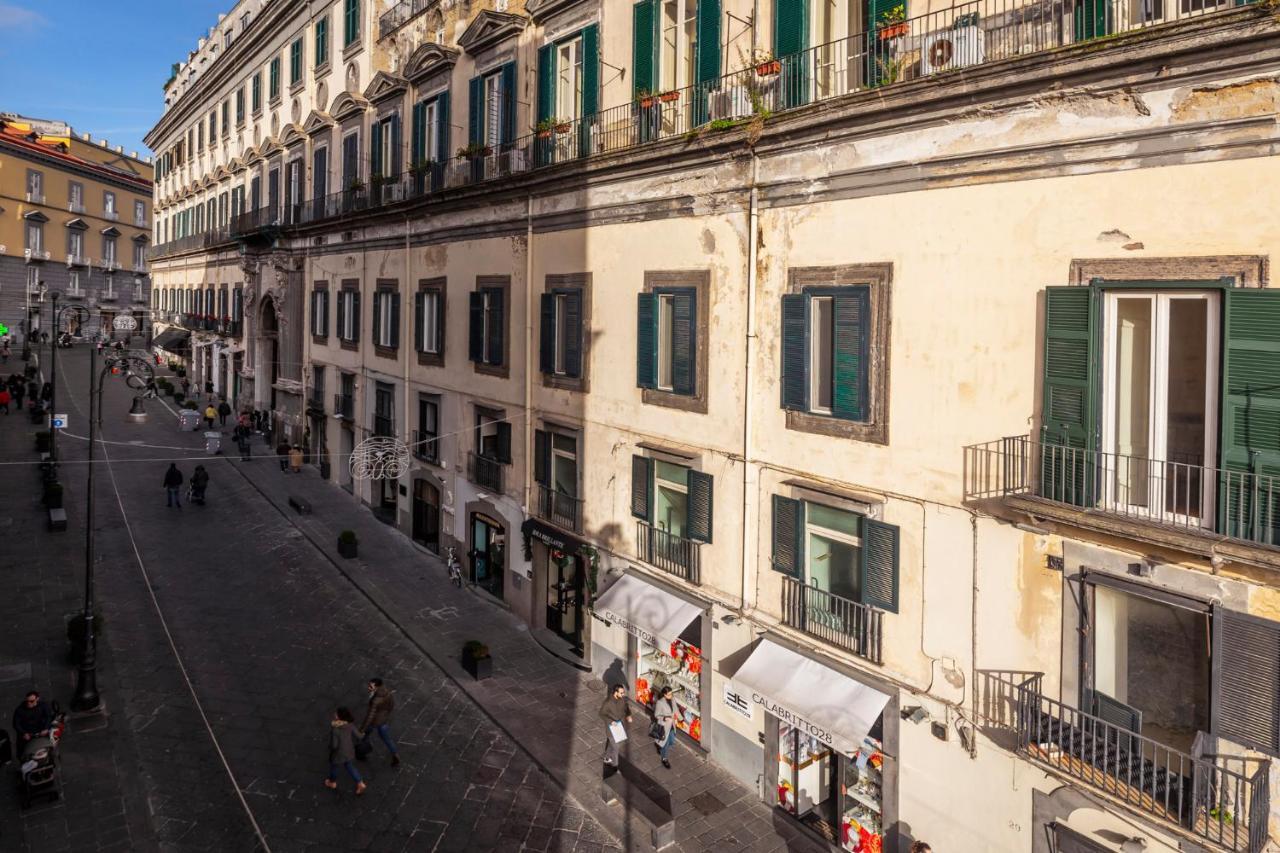B&B Palazzo Satriano Napoli Eksteriør bilde