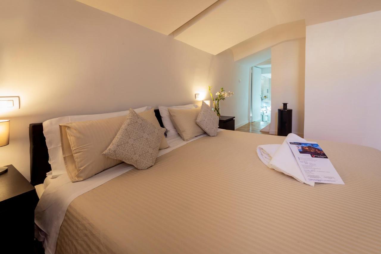 B&B Palazzo Satriano Napoli Eksteriør bilde